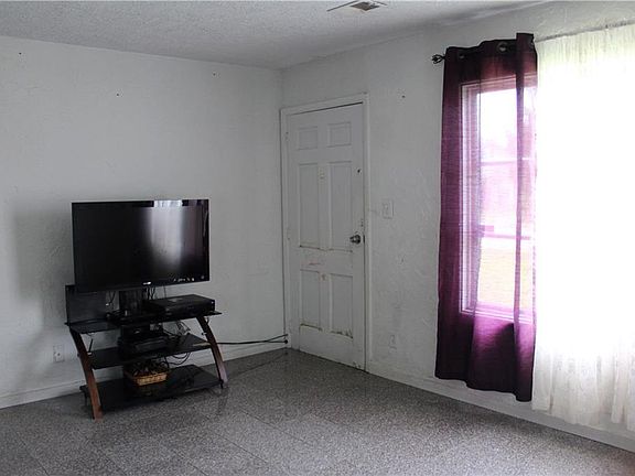 5th image of 5141 Thrush Dr