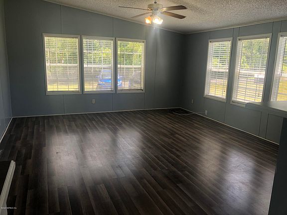 3rd image of 2257 Hibiscus Ave
