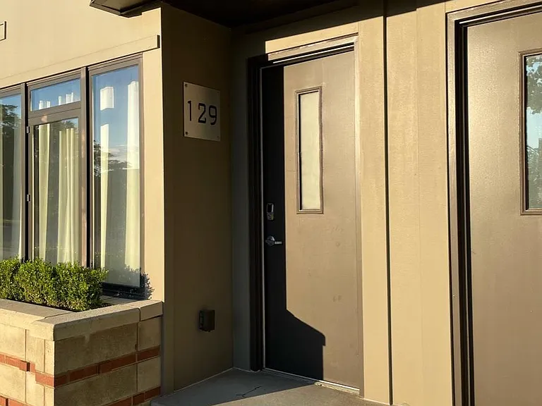 129 Walnut St #129 — Photo 26