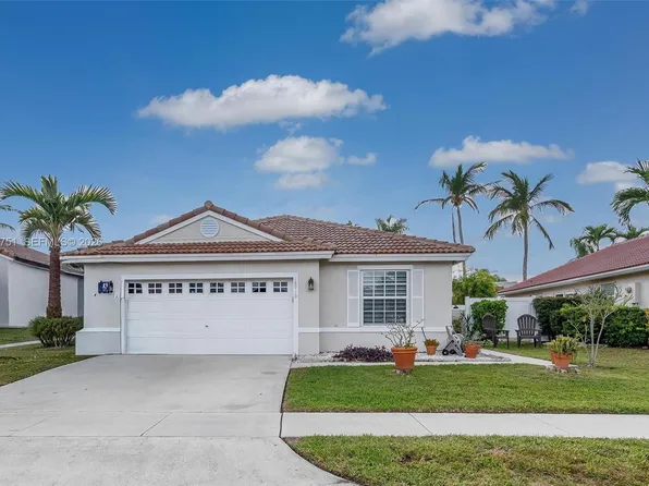 18916 NW 10th St, Pembroke Pines, FL 33029