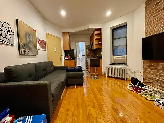 Rented by J Misrahi Realty Corp | media 9