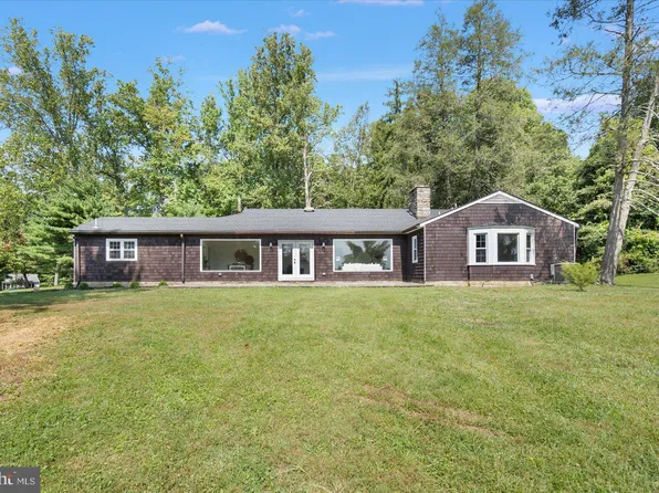 2507 Garsden Ct, Phoenix, MD 21131