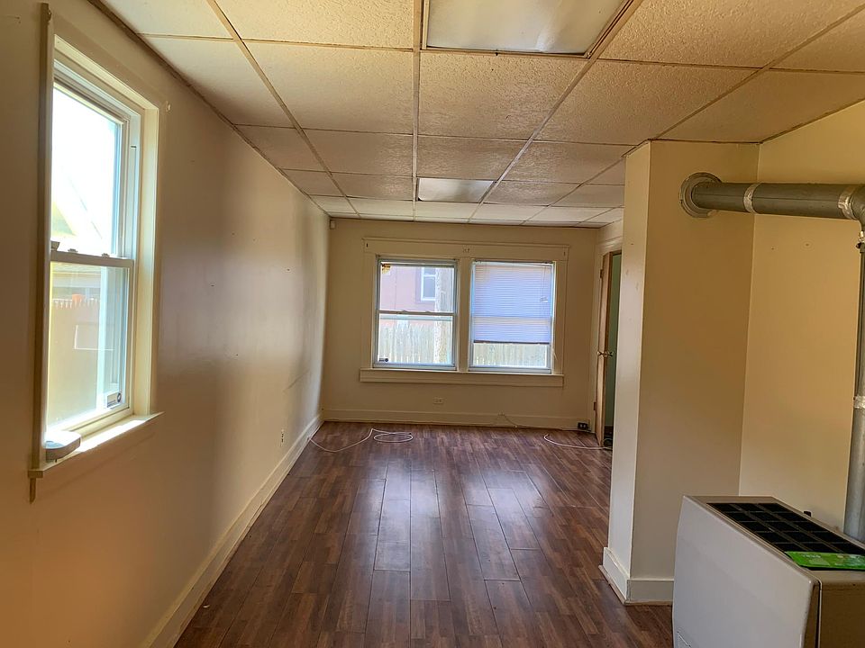 1st image of 939 1/2 Prospect Ave