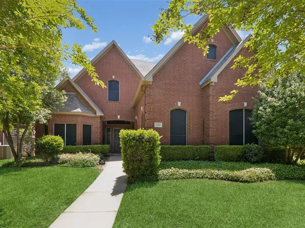 2240 Hollyhill Ln, Denton, TX 76205