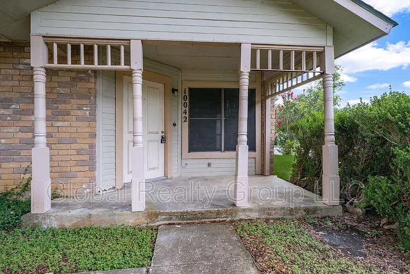 3 bed, 2.0 bath, 1516 sqft, $1,395 — Photo 4