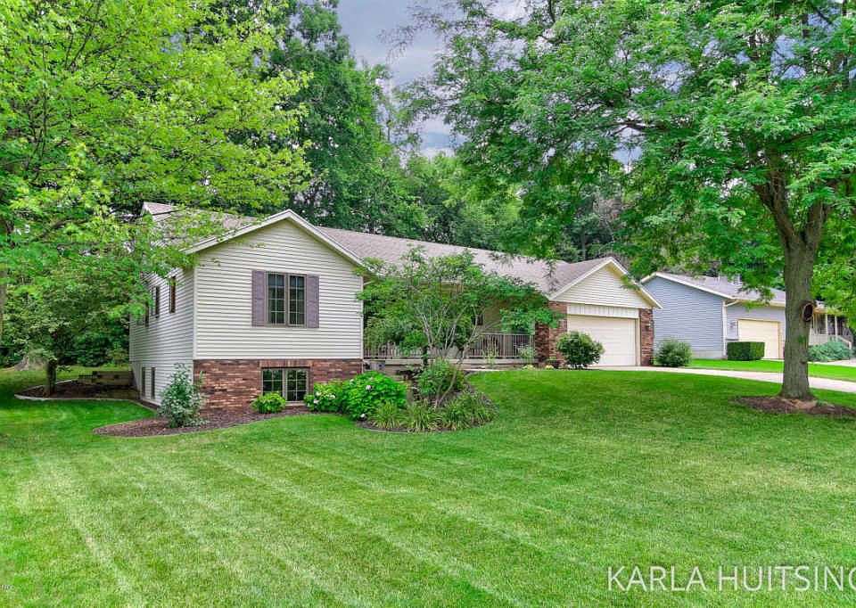 1st image of 6736 Highmeadow Dr SW