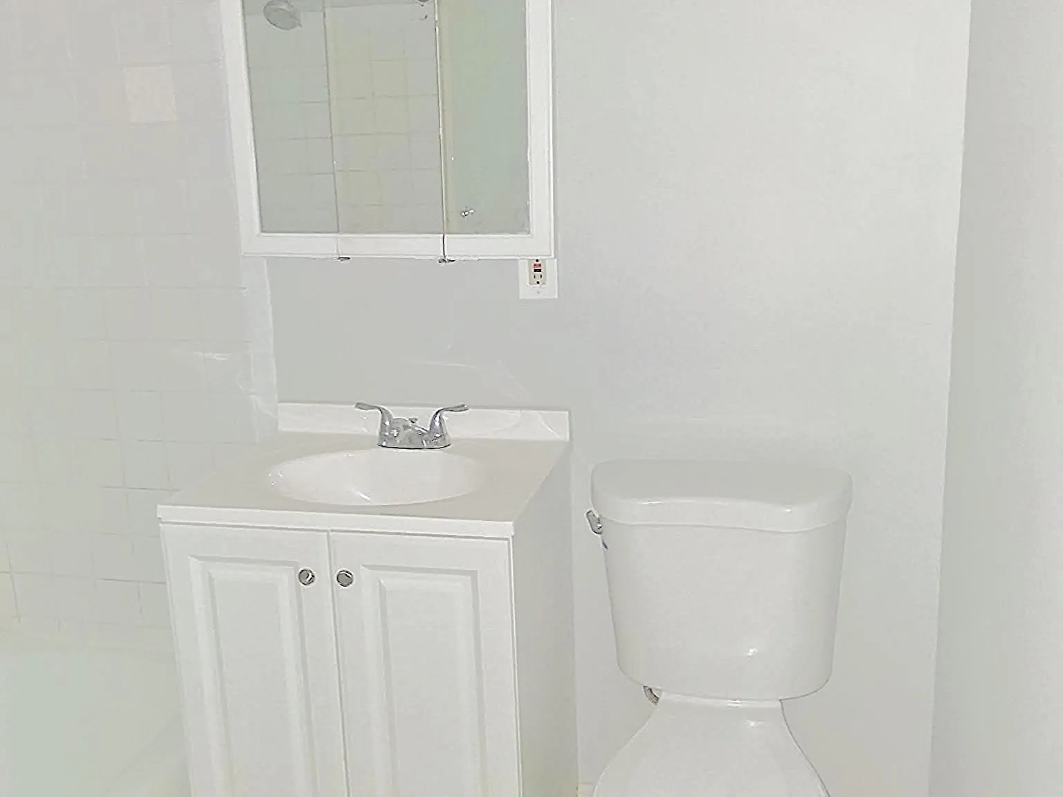 2 bed, 950 sqft, $1,550 — Photo 2