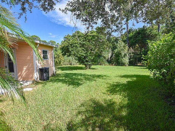 4th image of 72 Tropical Falls Dr