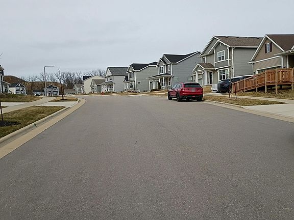 5th image of 439 Hercules Trl