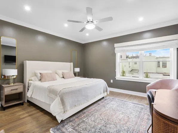 23 Manhattan Avenue image 10 of 17