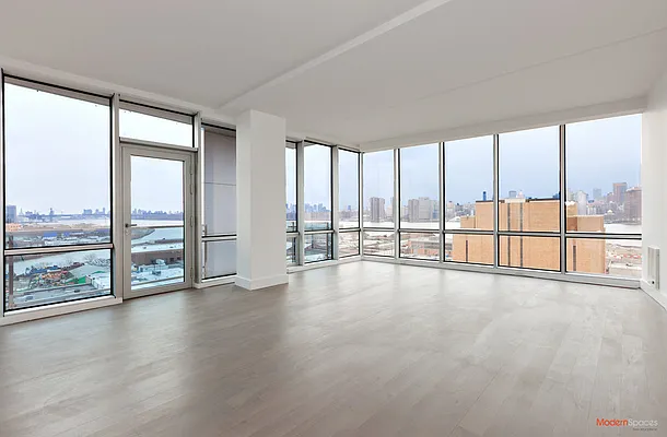 Sold by Modern Spaces | media 27