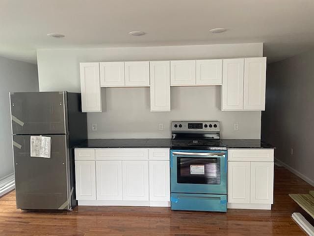 2nd image of 245 5th Ave #B