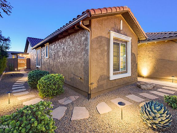 3rd image of 27064 W SEQUOIA Drive