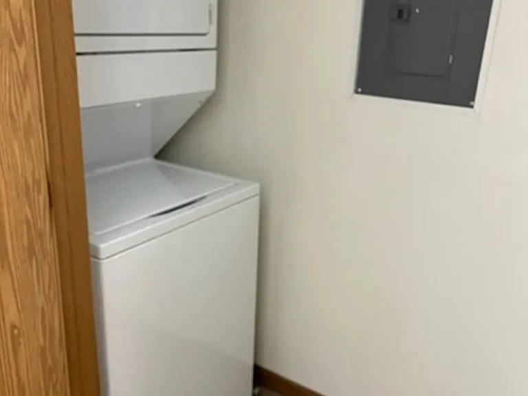 Hollow Creek IV Apartments — Photo 34