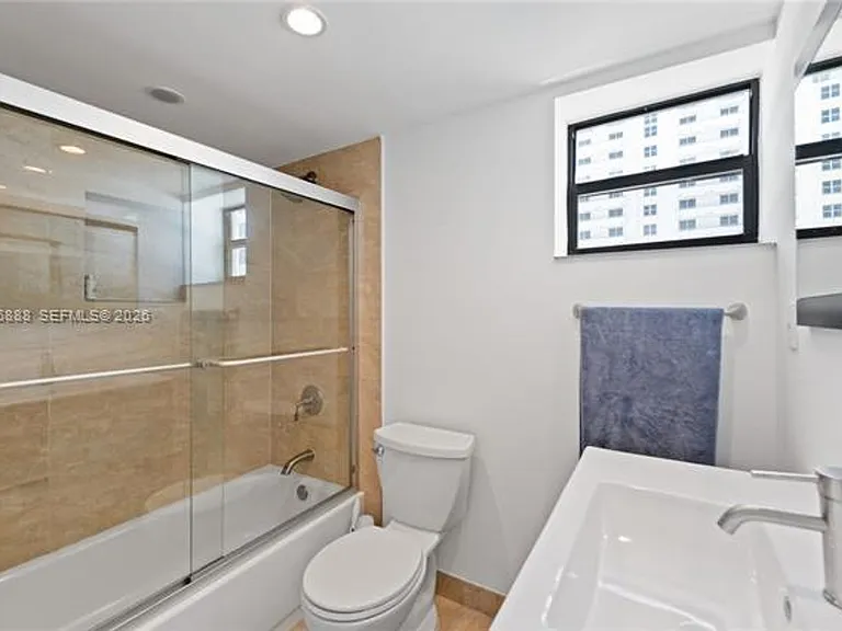 1621 Collins Avenue Cu #908 — Photo 27