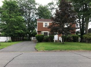 186 Hillcrest Ave, Newington, CT 06111