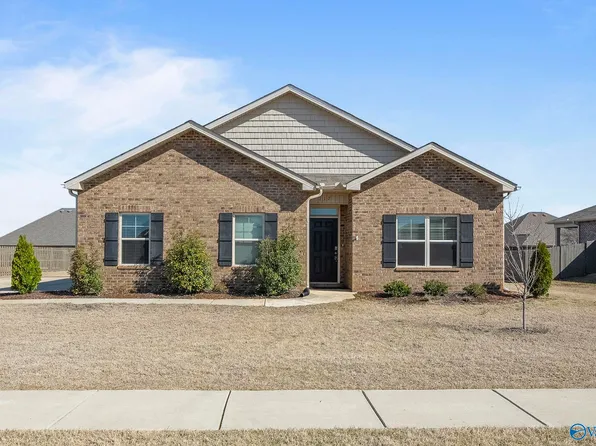 117 Creek Ridge Dr, Meridianville, AL 35759