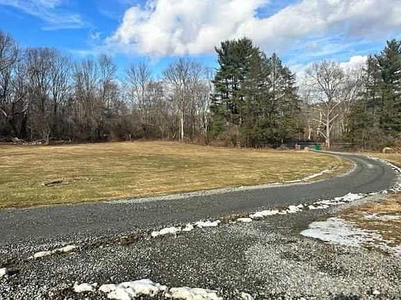 4th image of 1612 Route 55 #B