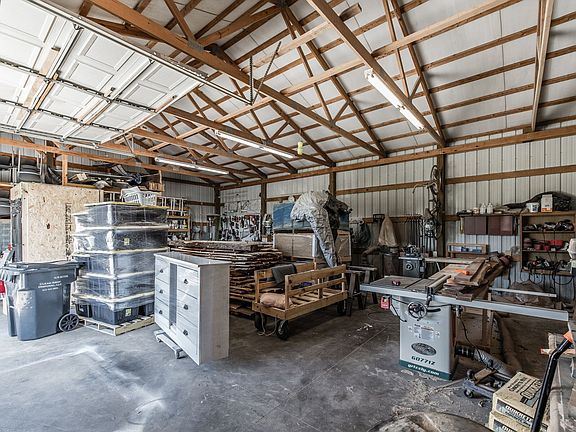 93rd image of 237 Lear Rd