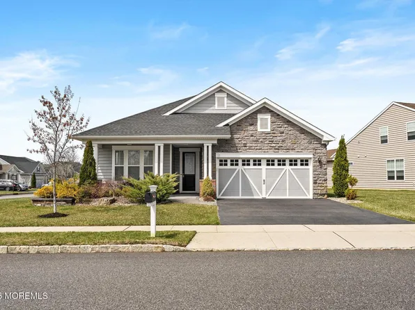 17 Landmark, Monroe, NJ 08831