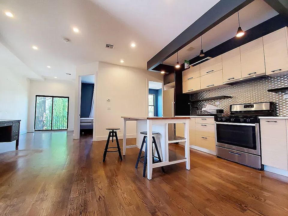 1st image of 287 Harman St #3B