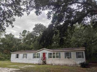 102 Lauderdale Ln, Crawfordville, FL 32327
