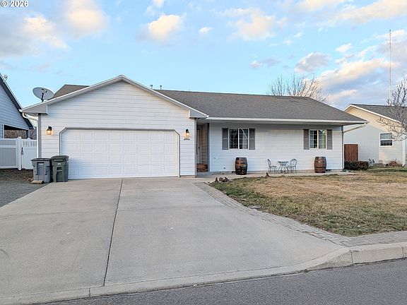 2nd image of 2407 E O Ave