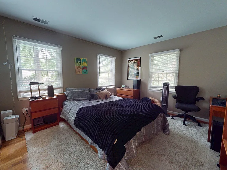 5803 Hall St — Photo 24