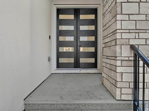 5th image of 1704 19th St NW