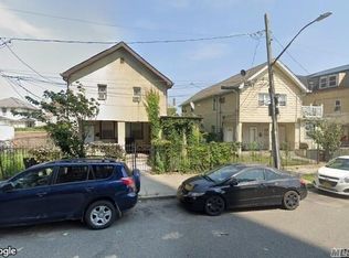 318 Beach 32nd St, Far Rockaway, NY 11691