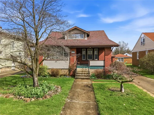 1027 Myrtle Pl, Sharon, PA 16146