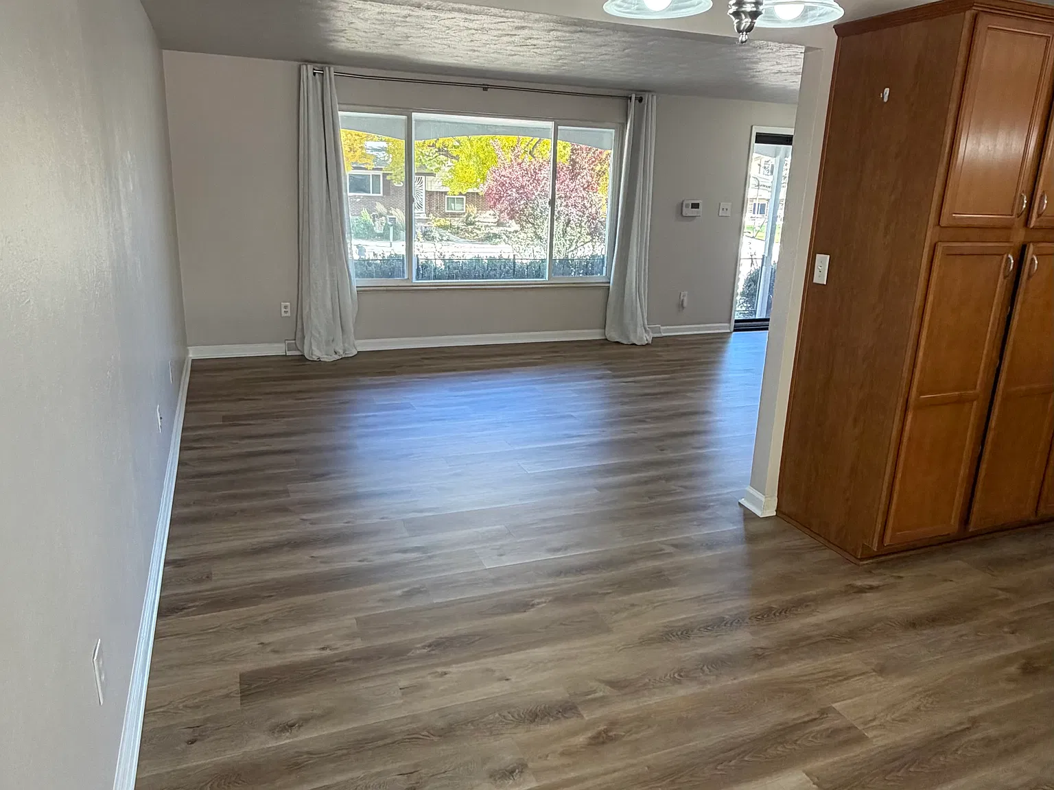 4 bed, 2278 sqft, $2,200 — Photo 4