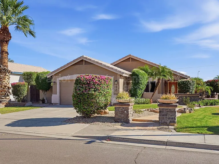 8629 W Echo Ln — Photo 36