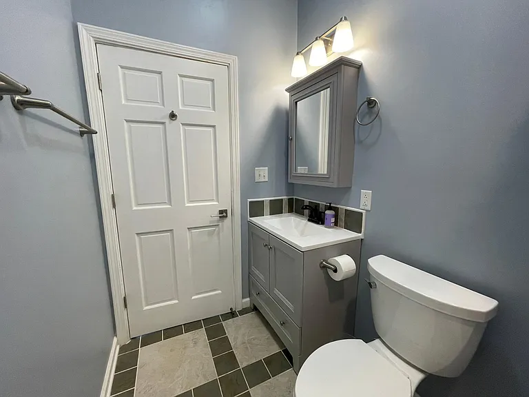 2426 N Baker St — Photo 4