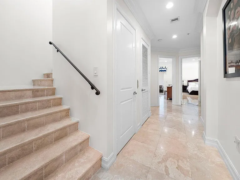 514 N Birch Rd — Photo 45