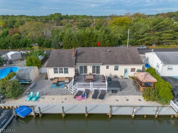 721 Louise St, Toms River Township, NJ 08753