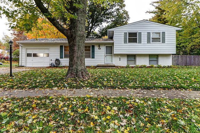 1st image of 1727 Crescent Dr