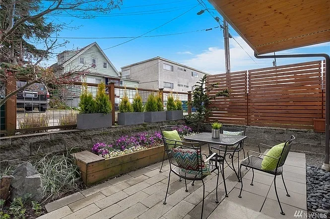 3819 S Angeline St — Photo 1