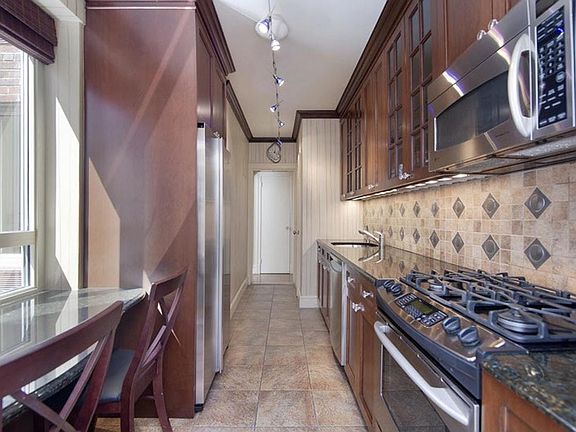 4th image of 681 Madison Ave #5G