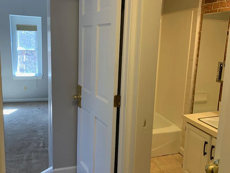 23 Capitol Ave #3 — Photo 37