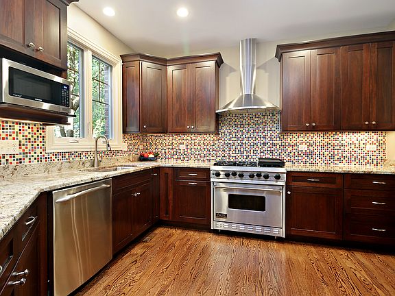 3rd image of 3127 Thorne Hill Ct