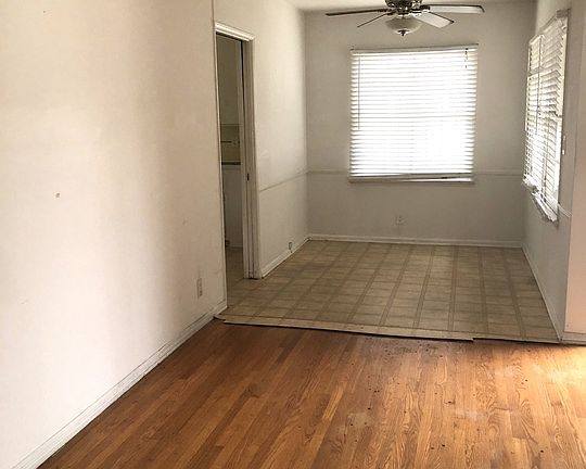 4th image of 5301 Selmaraine Dr