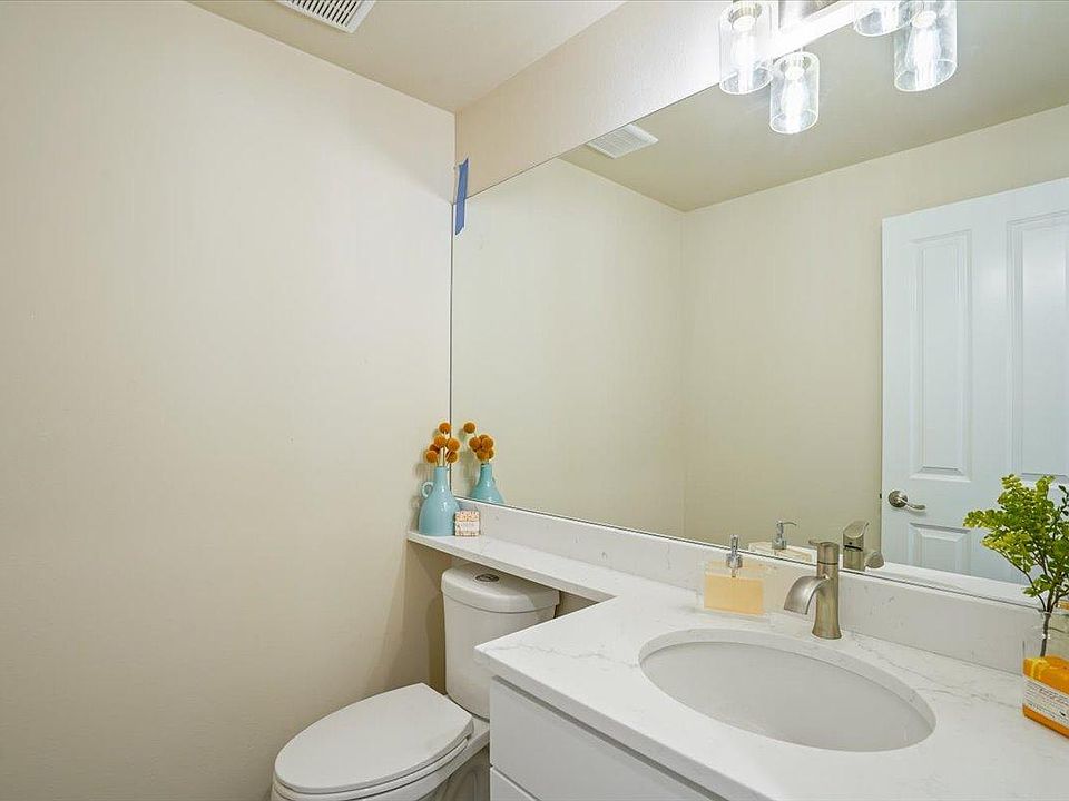 1st image of 24275 SE 1st Pl