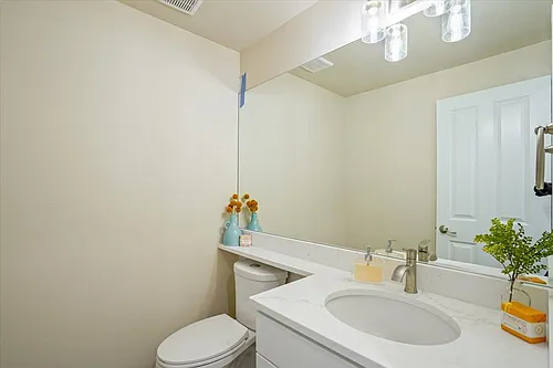 24275 SE 1st Pl Photo 1