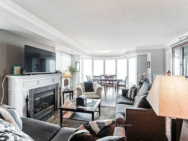 2111 Lake Shore Blvd W #814 — Photo 9