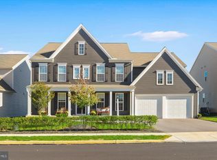10 Edris Ln, Mechanicsburg, PA 17050