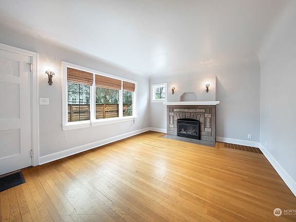 4th image of 1518 McGilvra Boulevard E