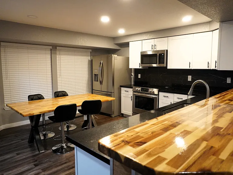 1230 Rockrose Ct SE — Photo 1