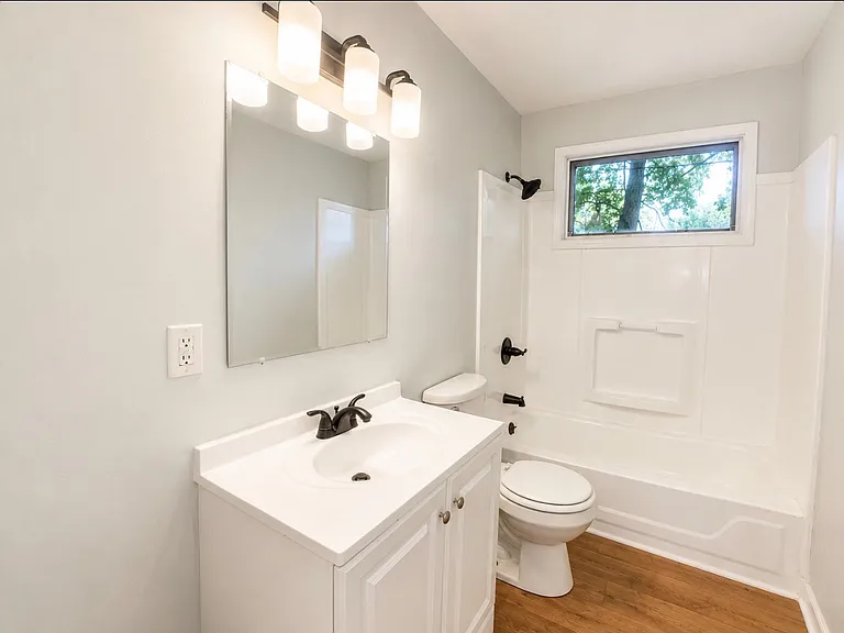 3210 Wyoming Ave — Photo 5