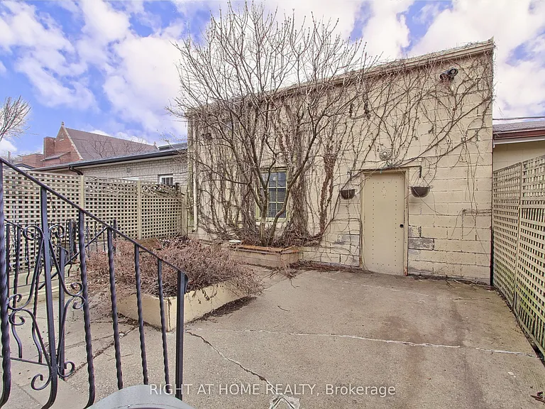 1201 Dovercourt Rd #4 — Photo 14